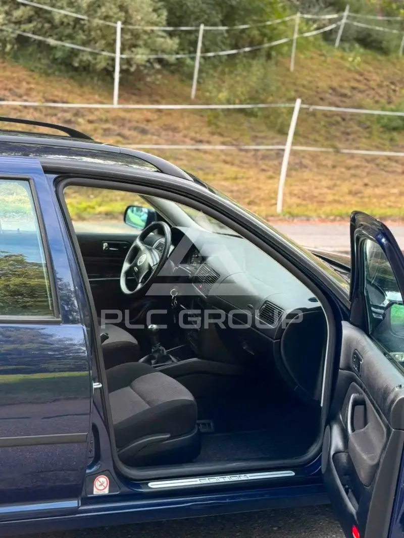 2001 Volkswagen GOLF