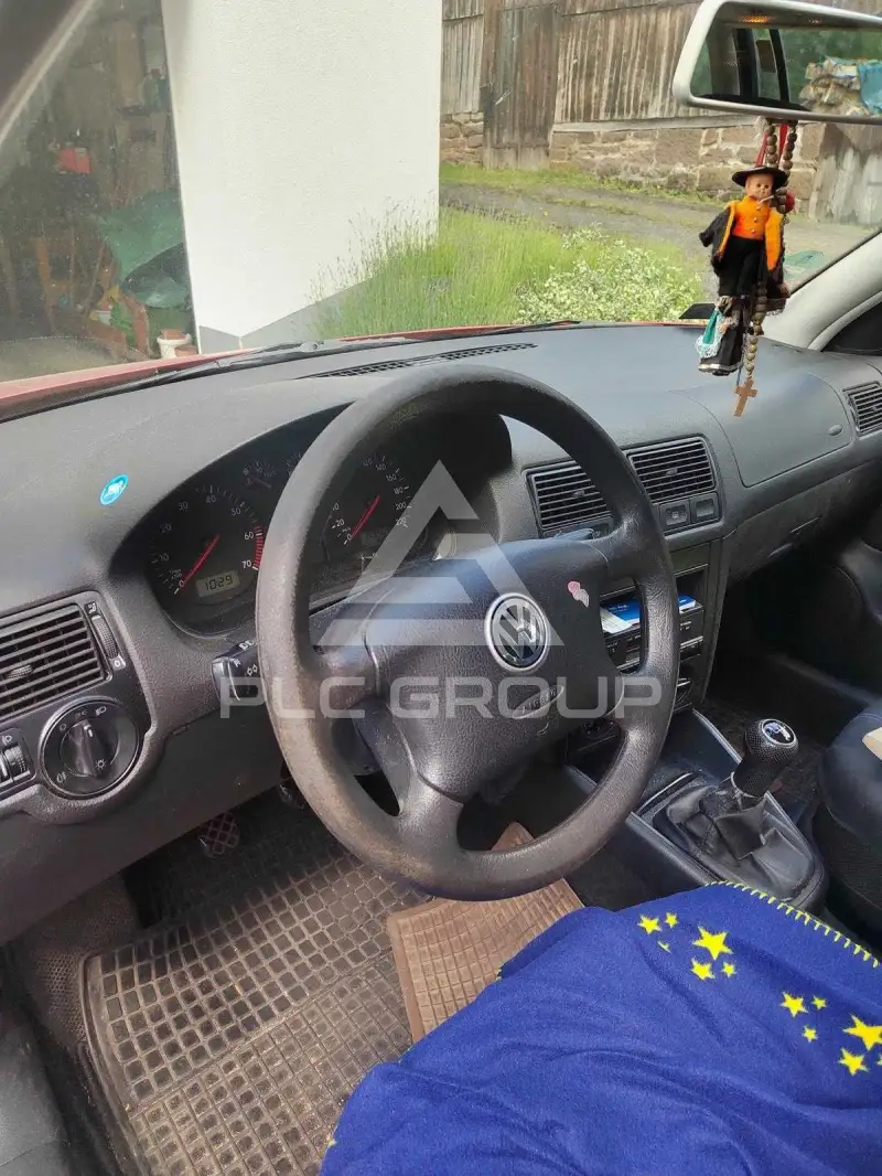 2001 Volkswagen GOLF