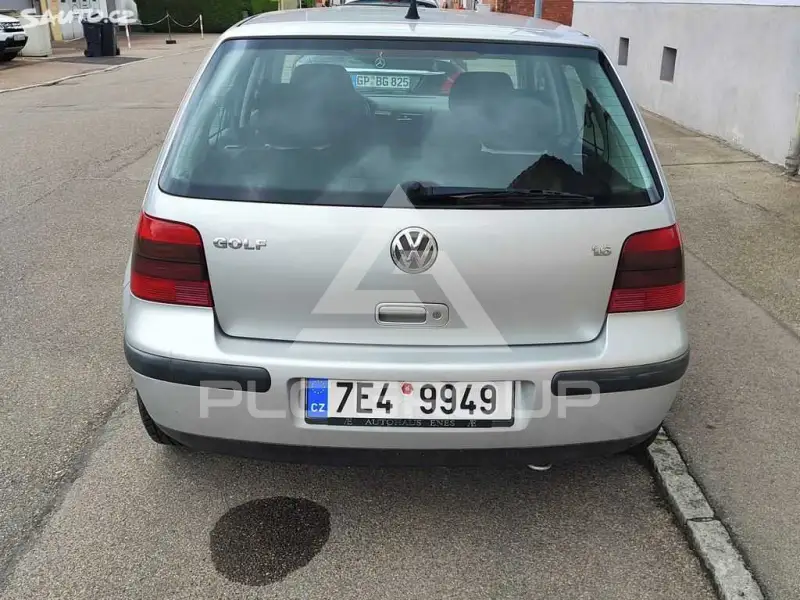2001 Volkswagen GOLF