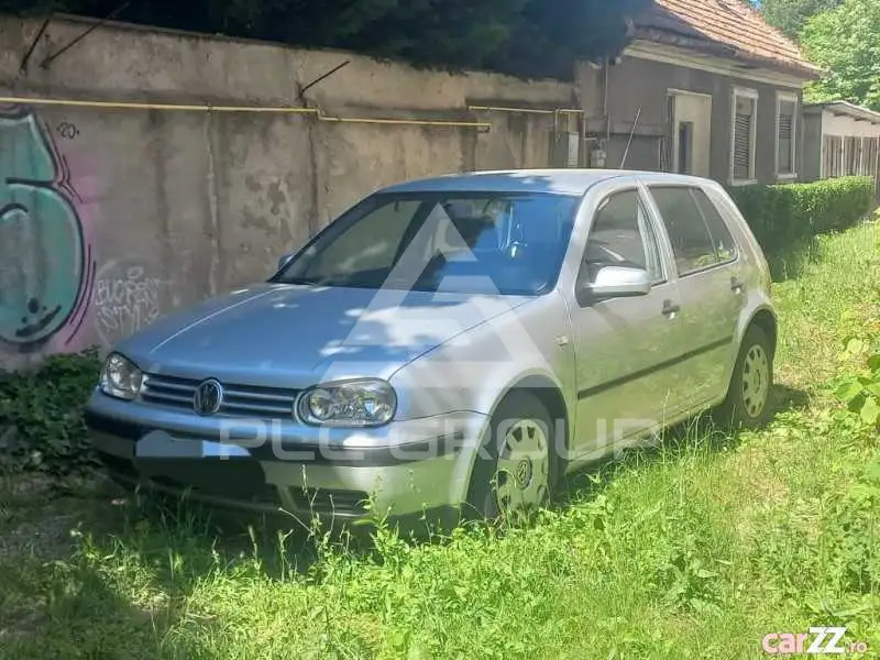 2001 Volkswagen GOLF