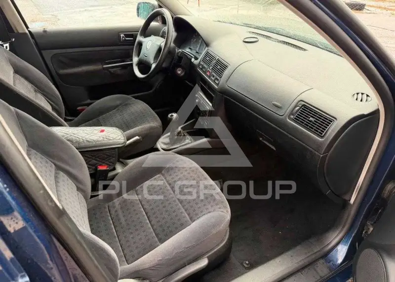 2001 Volkswagen GOLF