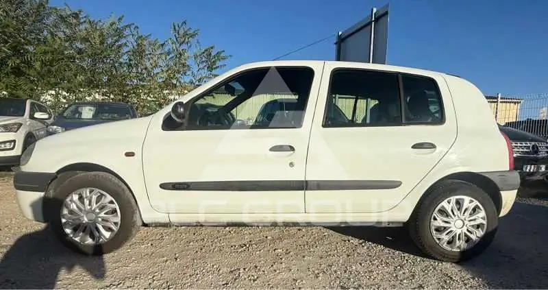 2001 Renault Clio