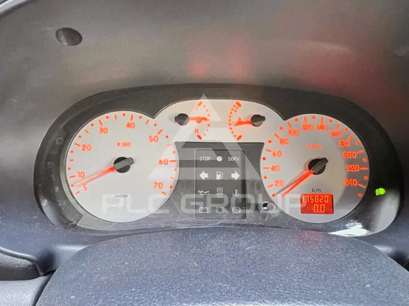2001 Renault Clio