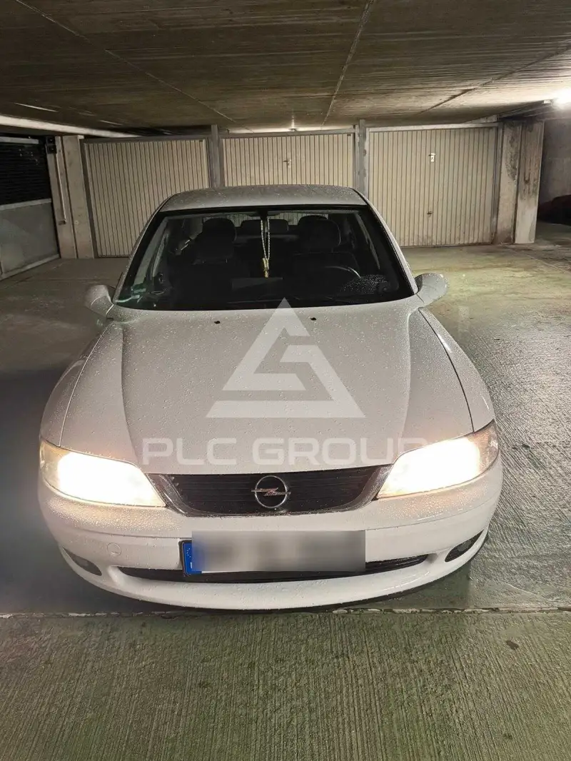 2001 Opel Vectra