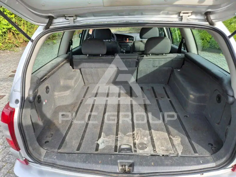 2001 Opel Omega