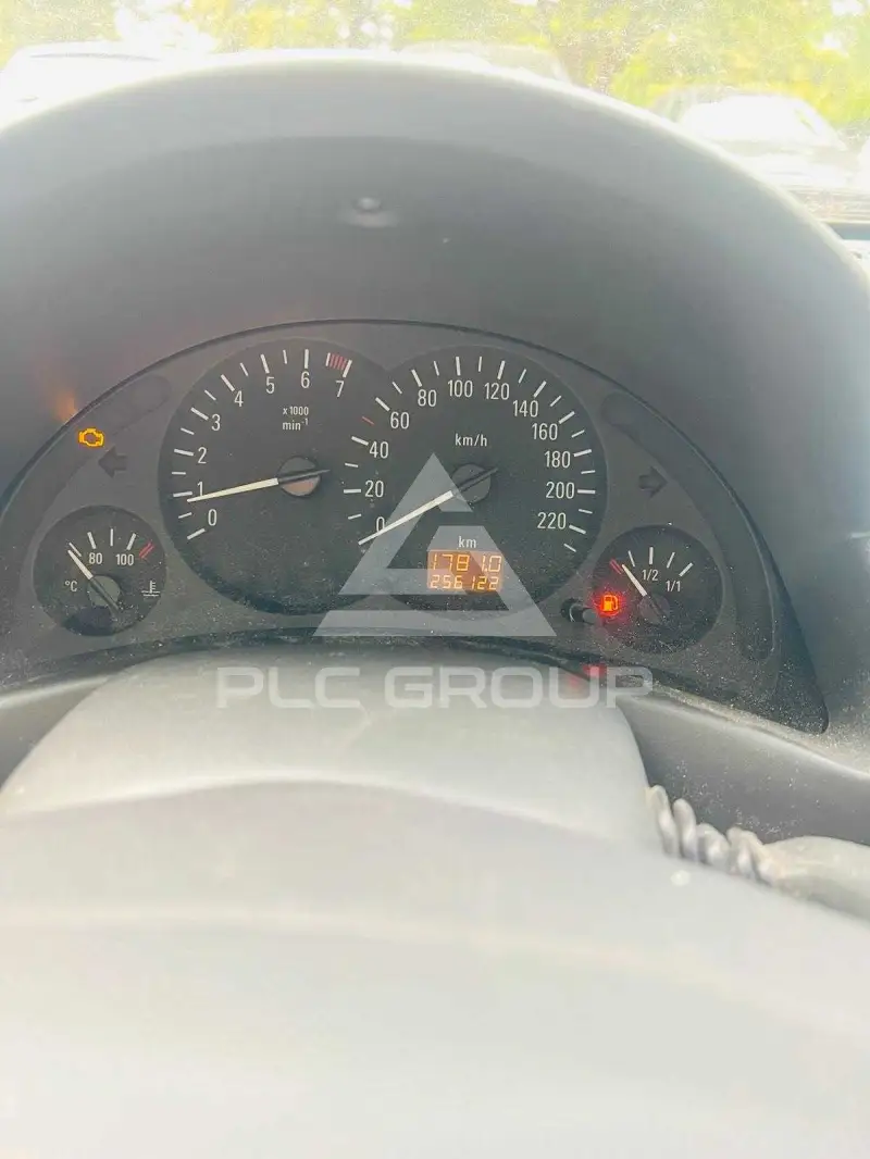 2001 Opel Corsa