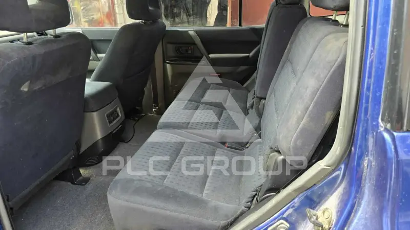 2002 Mitsubishi PAJARO