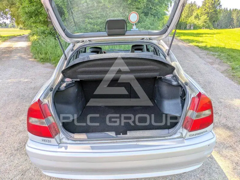 2002 Mitsubishi Carisma