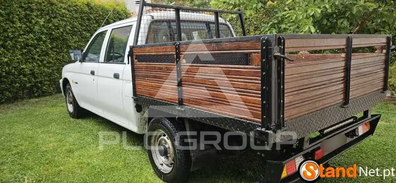 2002 Mitsubishi L200