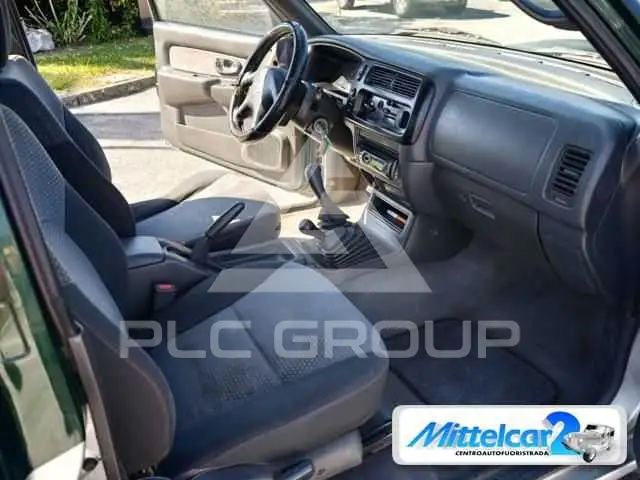 2002 Mitsubishi L200