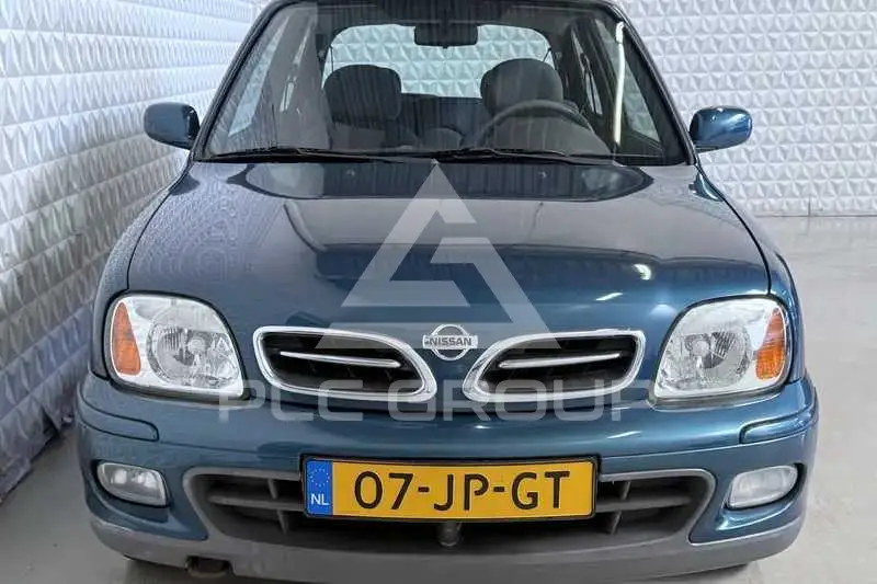 2002 Nissan MICRA