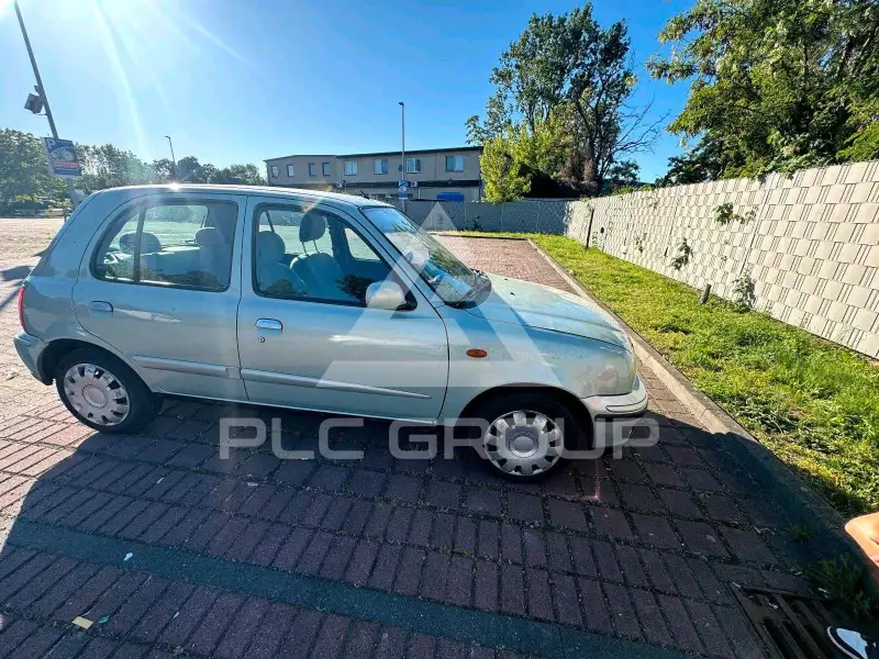 2002 Nissan MICRA