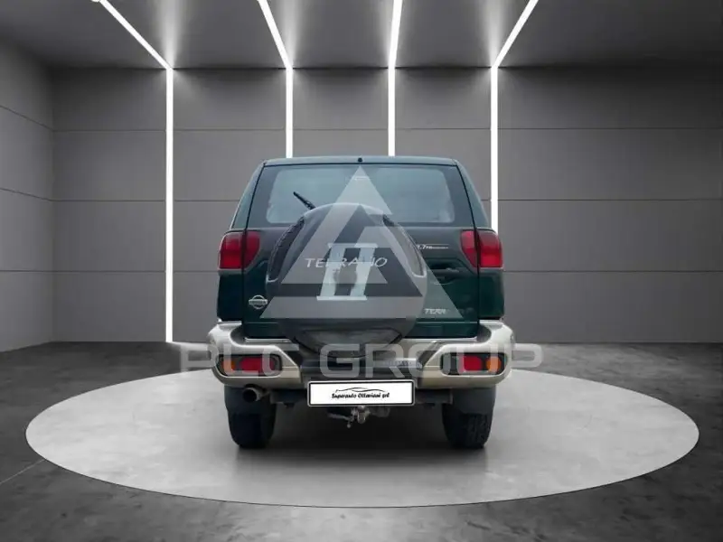 2002 Nissan Terrano