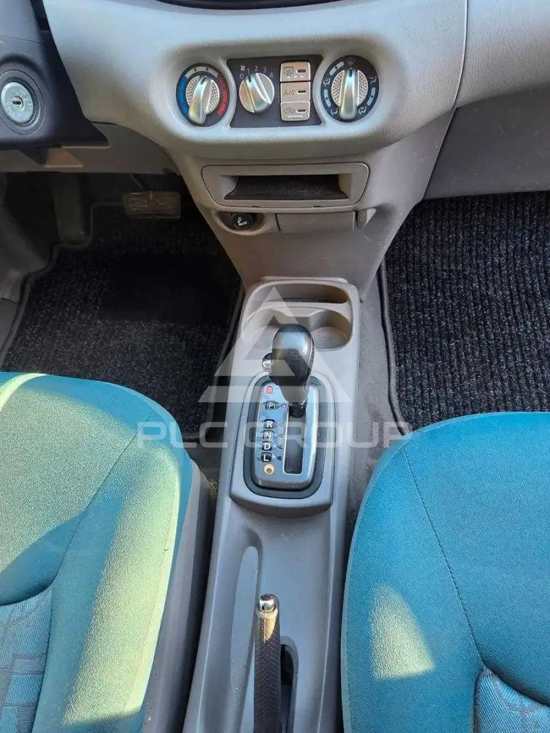 2002 Nissan ALMERA TINO