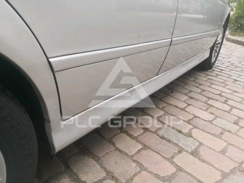 2002 BMW 523