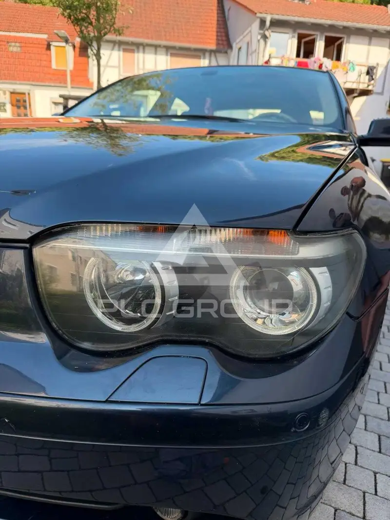 2002 BMW 7 Series