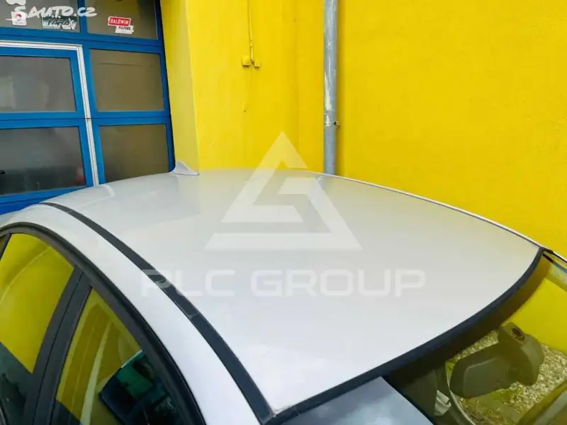 2002 BMW 330