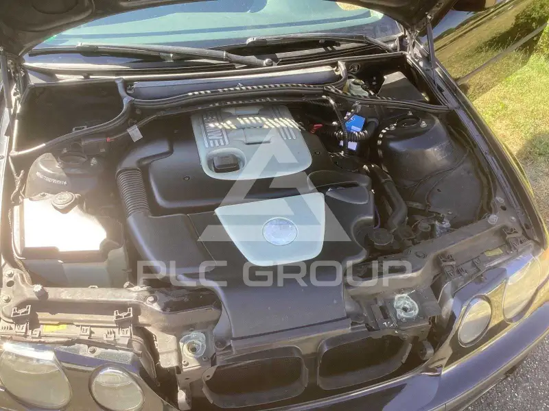 2002 BMW 330