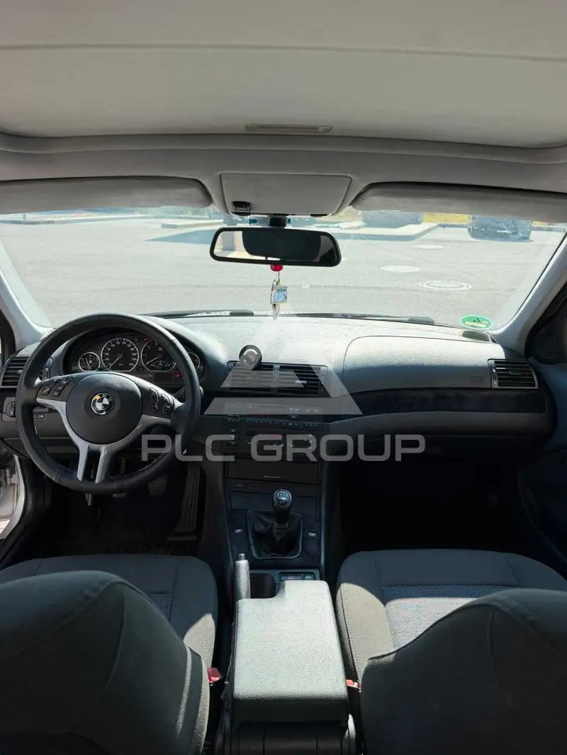 2002 BMW 330