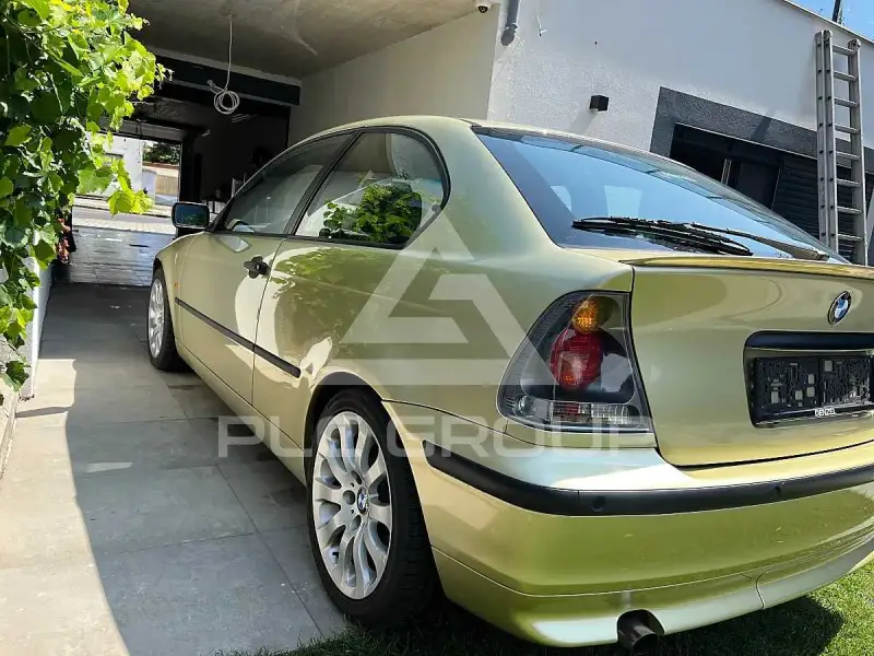 2002 BMW 330