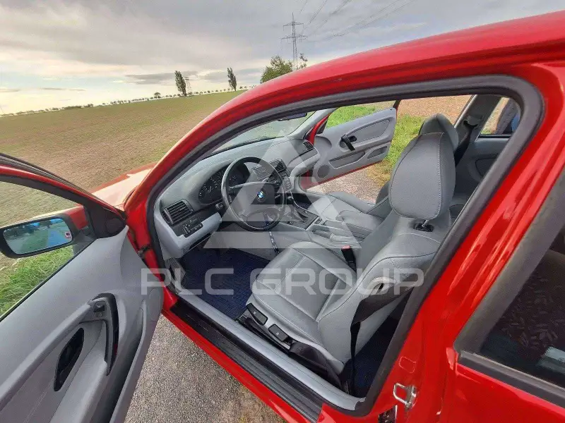 2002 BMW 330