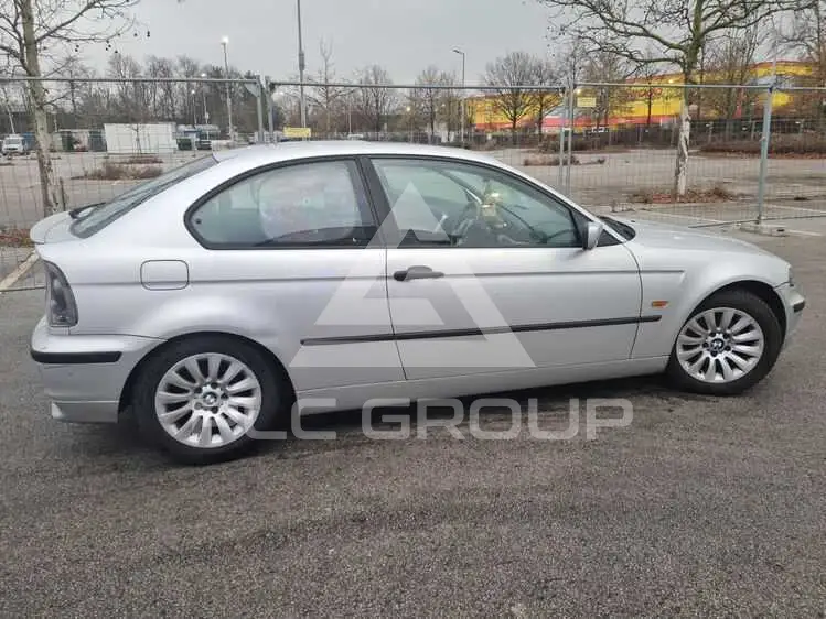 2002 BMW 330