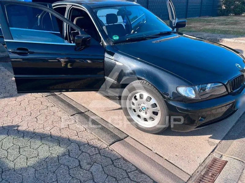 2002 BMW 330