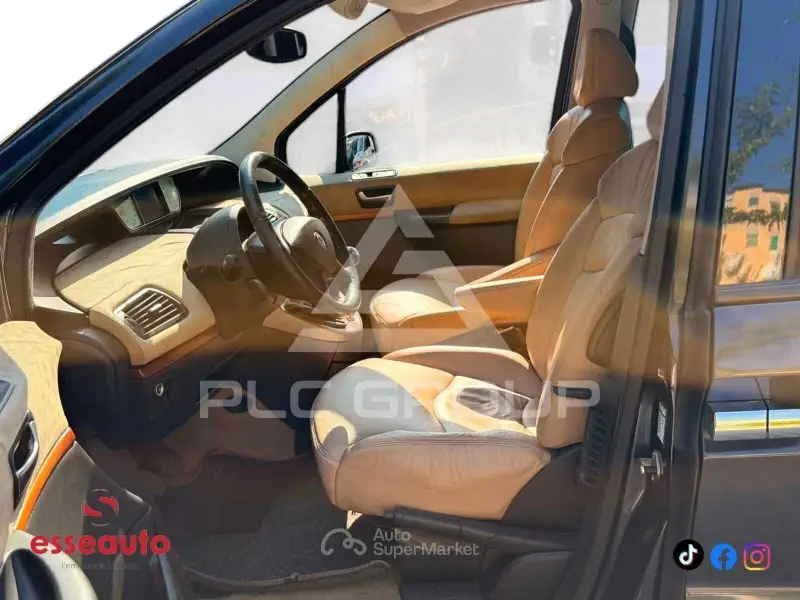 2002 Lancia Phedra