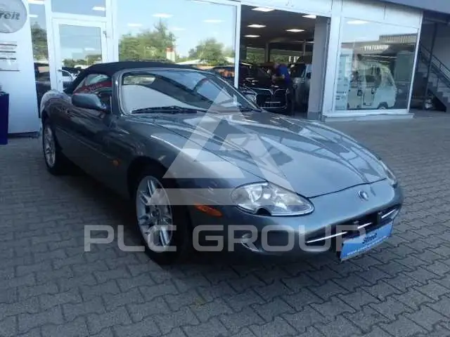 2002 Jaguar XK8