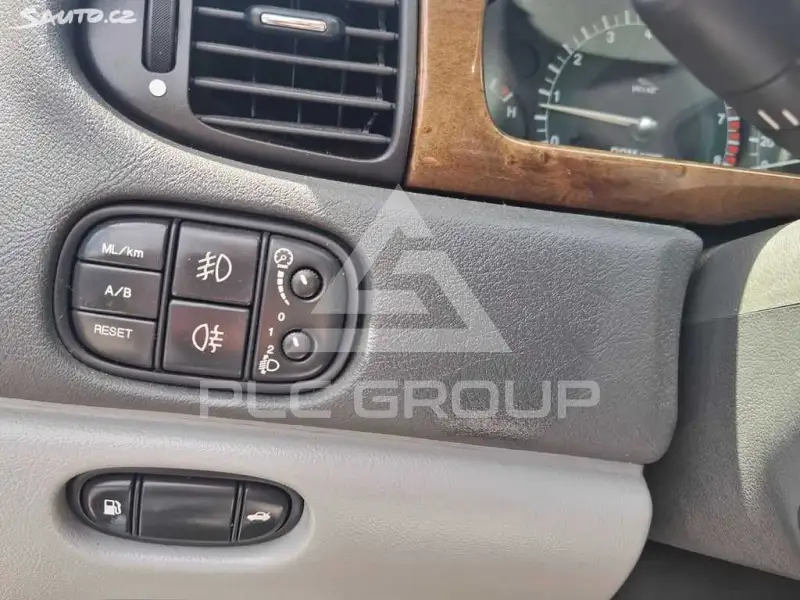 2002 Jaguar S-TYPE