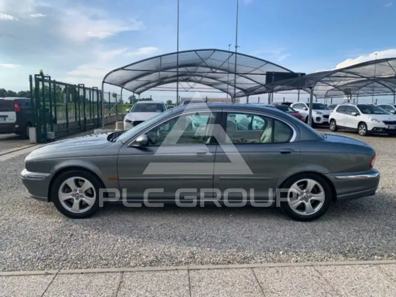 2002 Jaguar X-TYPE