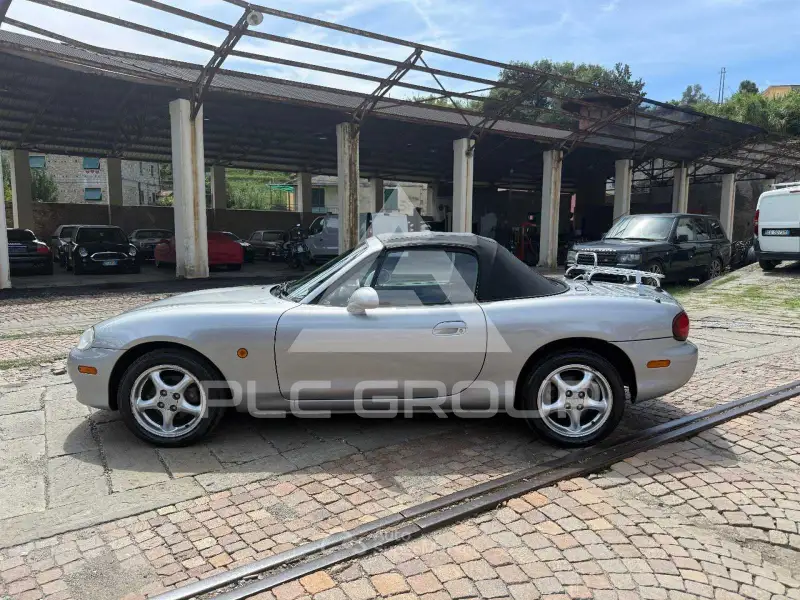 2002 Mazda MX-5