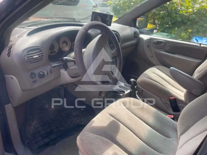 2002 Chrysler Grand Voyager