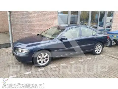 2002 Volvo S60