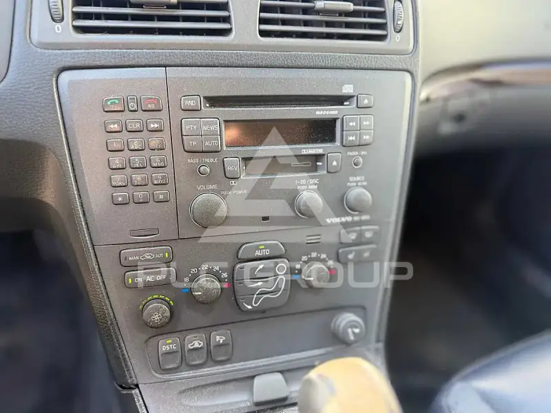 2002 Volvo V70