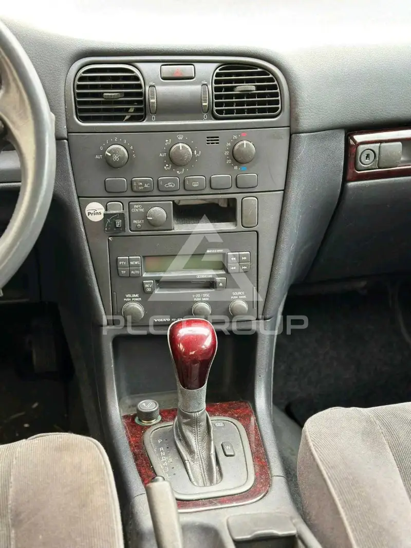 2002 Volvo S40