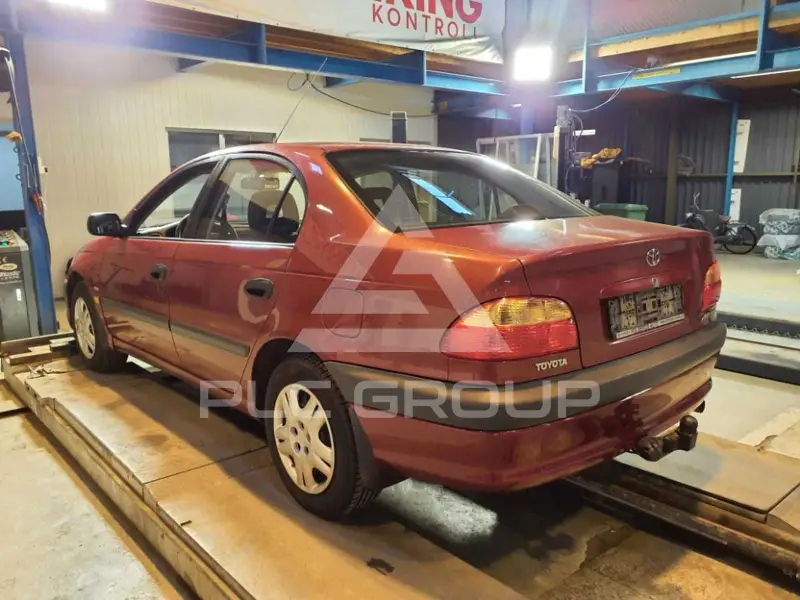 2002 Toyota Avensis