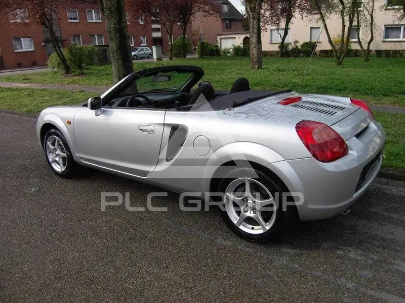 2002 Toyota MR2