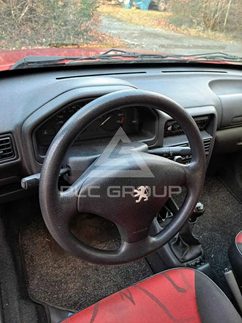 2002 Peugeot 106