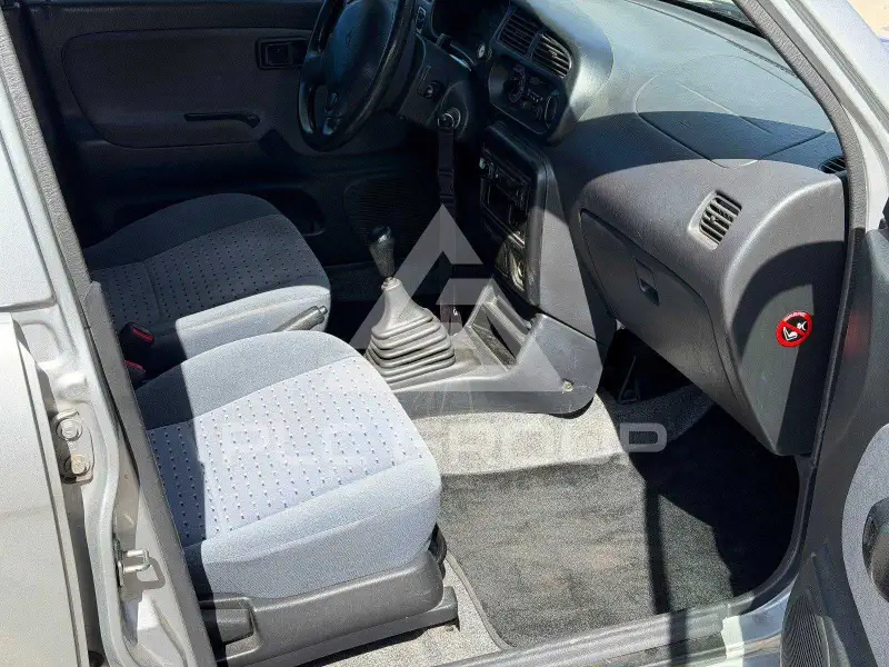 2002 Daihatsu Mira Cocoa