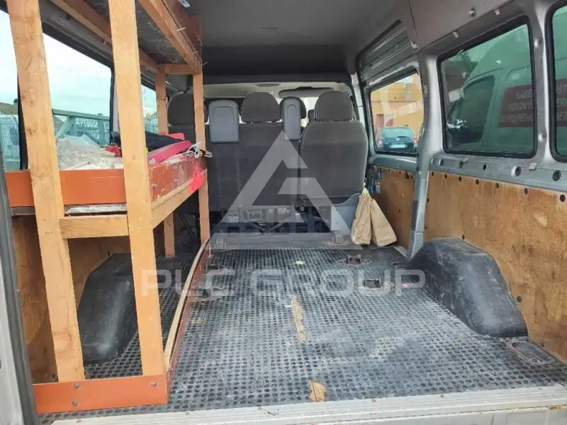 2002 Ford TRANSIT