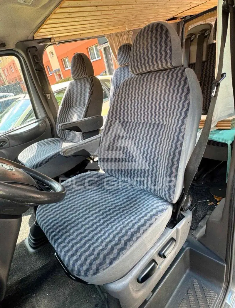 2002 Ford TRANSIT