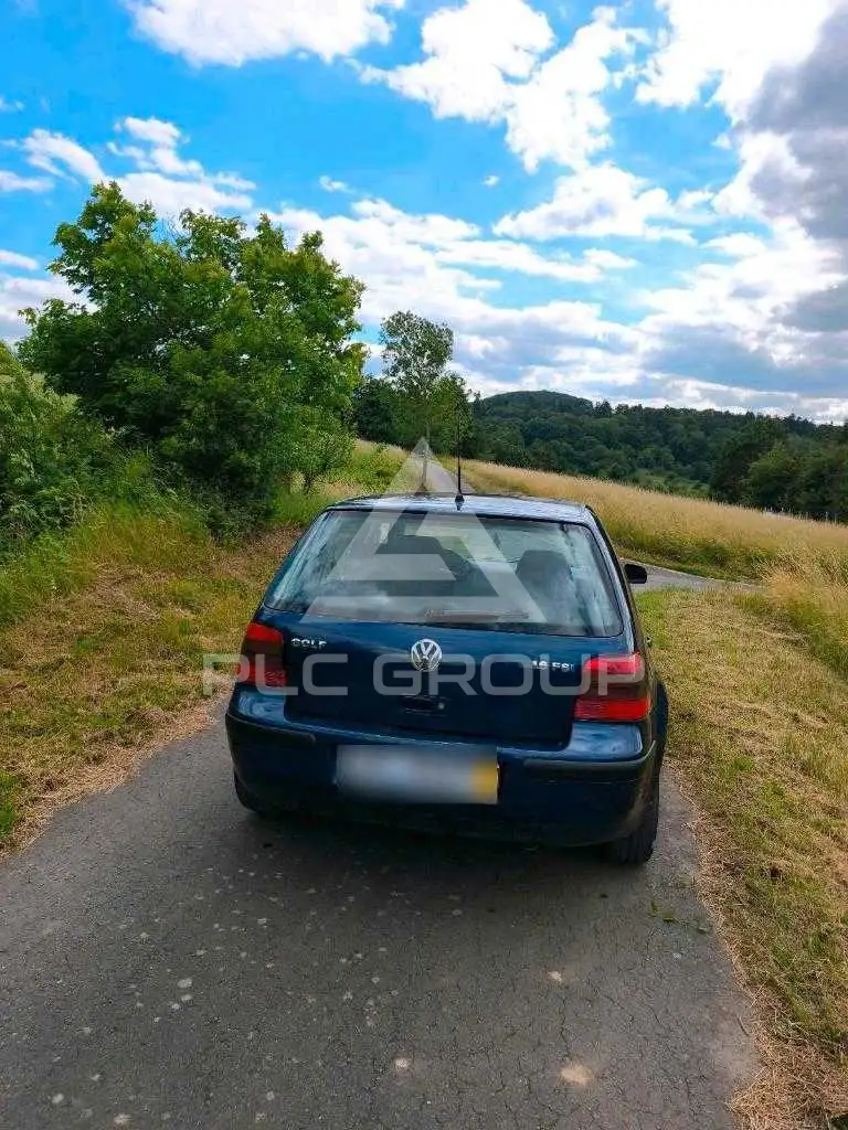 2002 Volkswagen GOLF