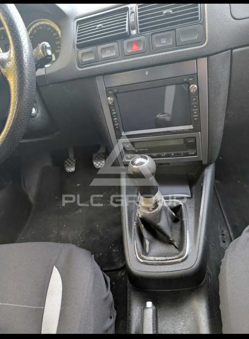 2002 Volkswagen GOLF