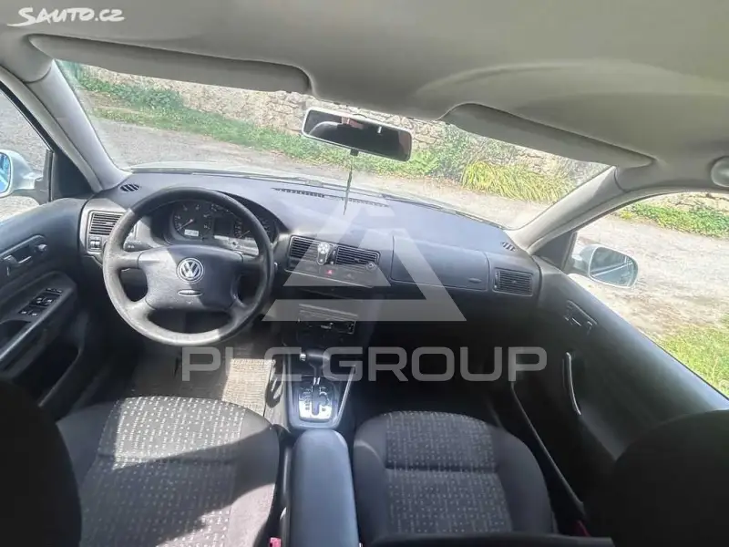 2002 Volkswagen GOLF