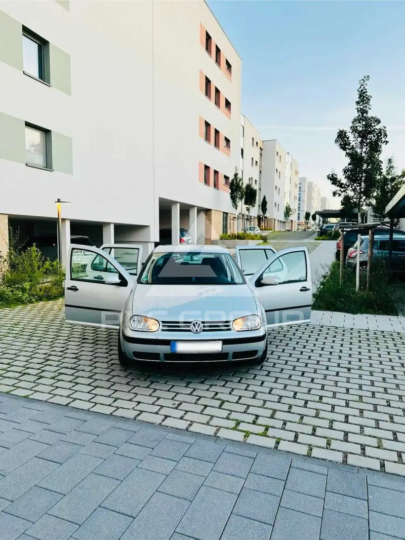 2002 Volkswagen GOLF