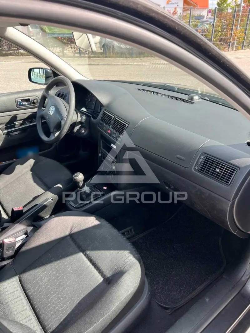 2002 Volkswagen GOLF