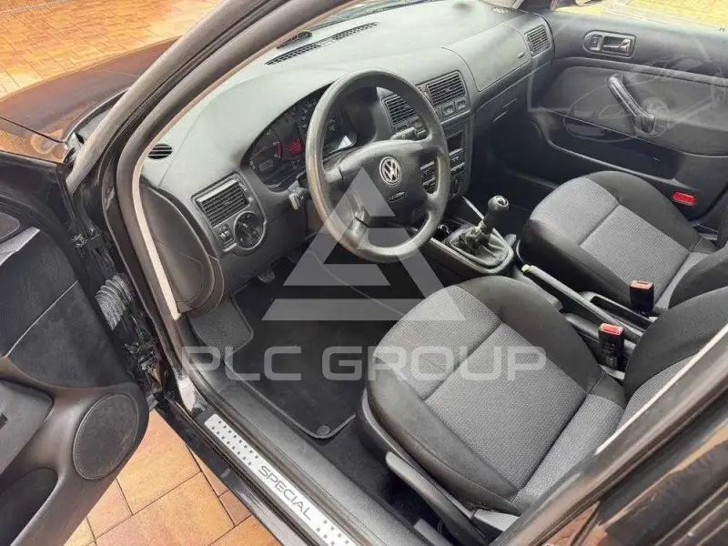 2002 Volkswagen GOLF