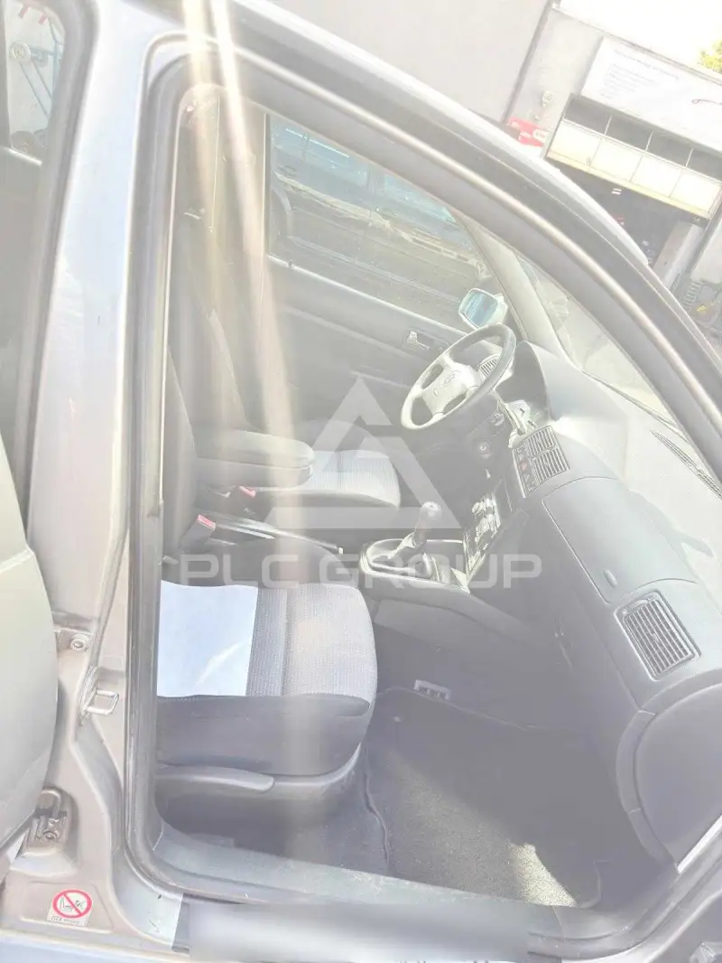 2002 Volkswagen GOLF