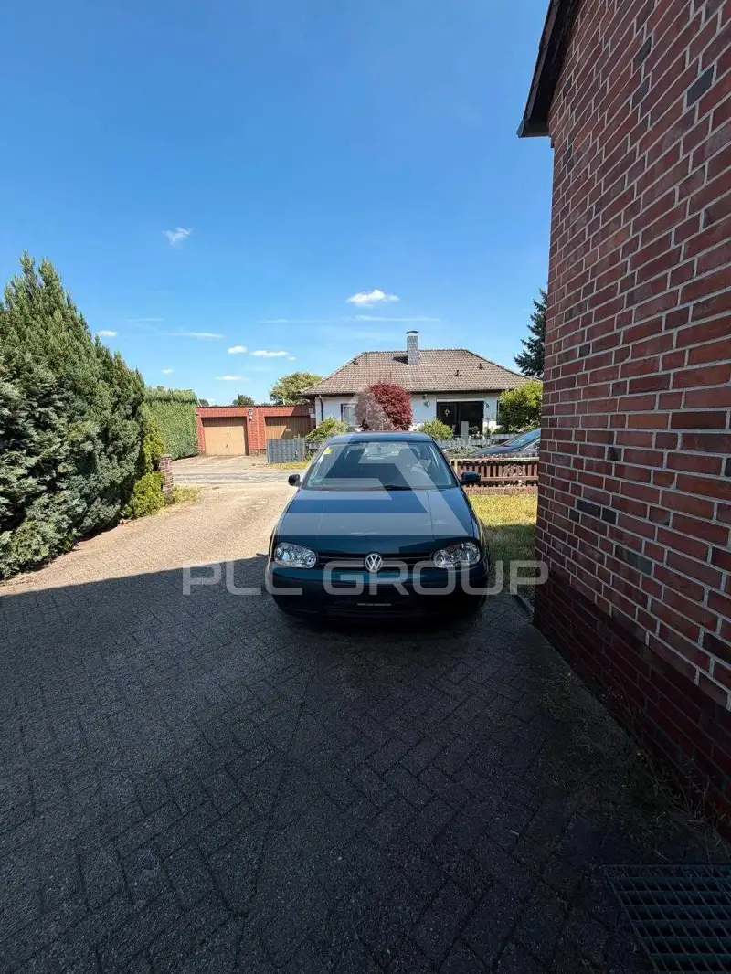 2002 Volkswagen GOLF